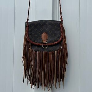 Authentic Louis Vuitton St. Cloud boho bag